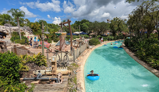typhoon-lagoon-kreek